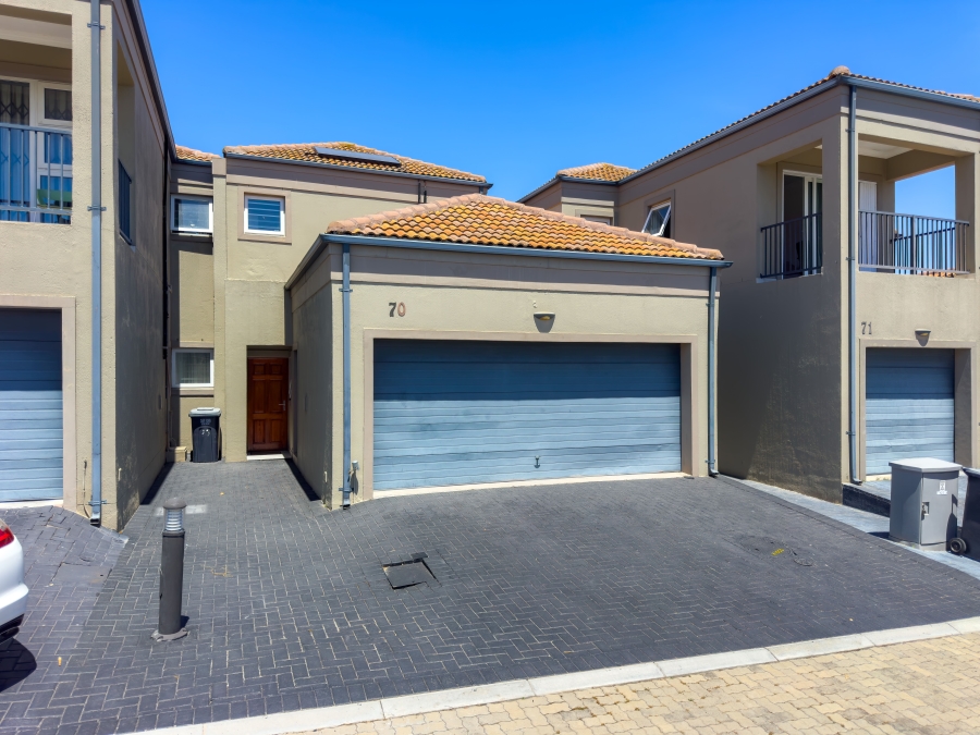 3 Bedroom Property for Sale in Protea Heights Western Cape